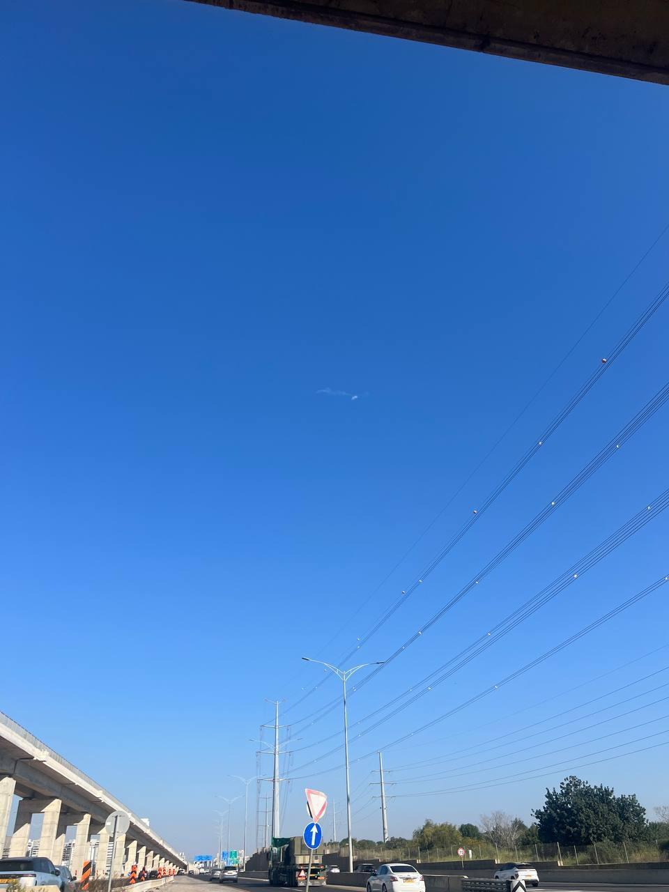 יירוט מעל כביש 431 (צילום: תם לייטנר) יירוט מעל כביש 431