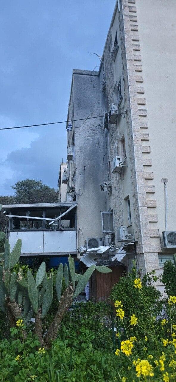 בניין נפגע מנפילה בקריית שמונה