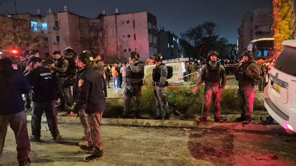 כוחות בזירה בערד
