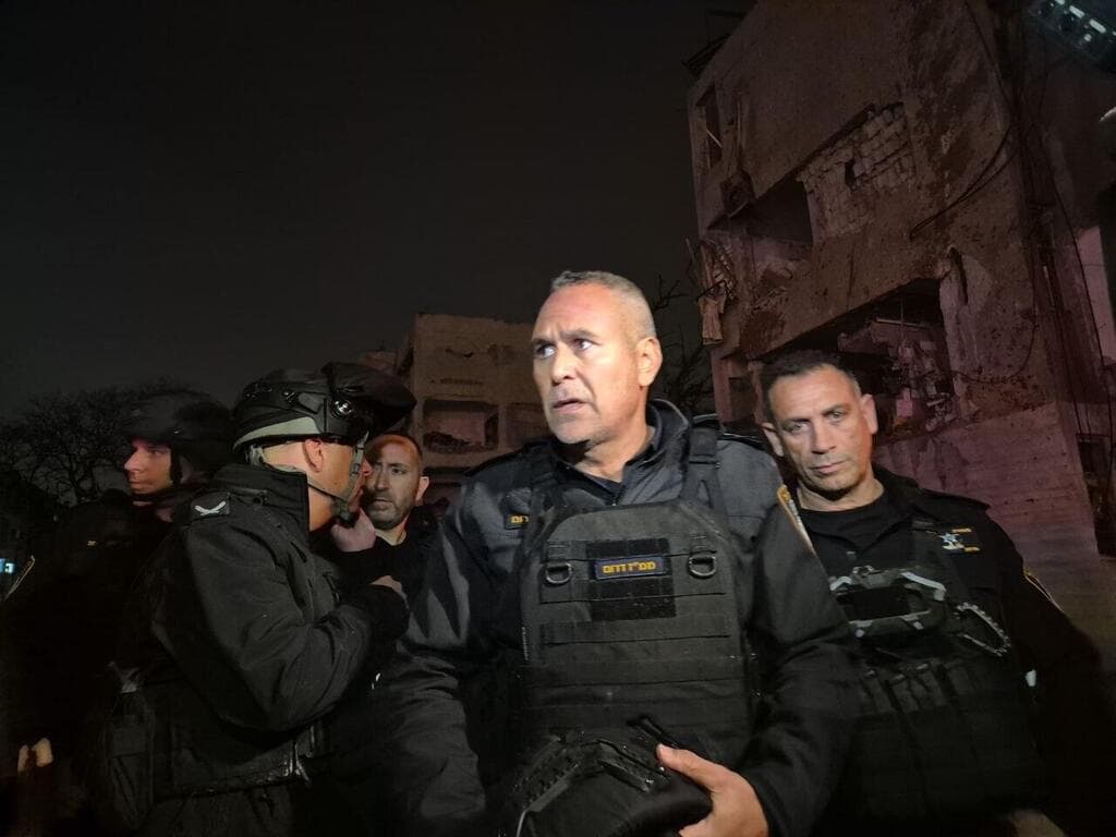 ניצב חיים בובליל בזירה בערד