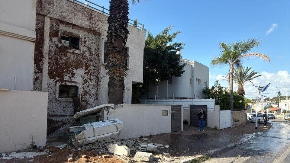 נפילה בחולון