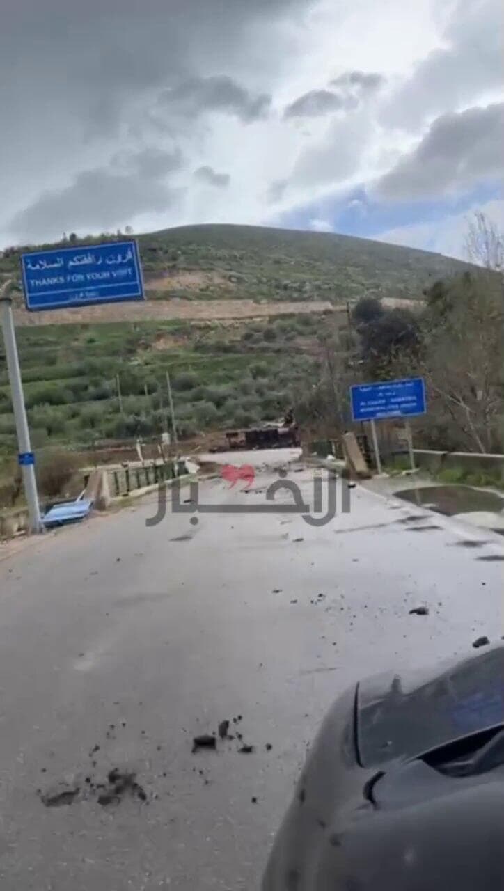 הפגיעה בגשר אל קעקעיה מעל הנהר הליטאני בדרום לבנון גשר אל קעקעיה מעל הנהר הליטאני נפגע