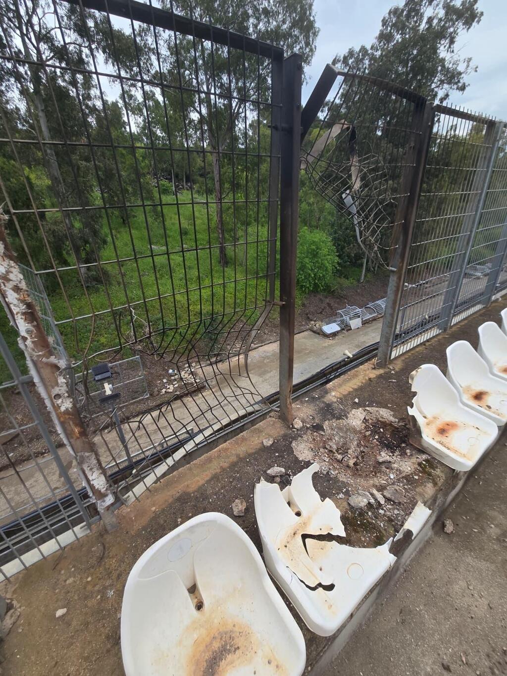 האצטדיון העירוני בקריית שמונה נפגע מטיל