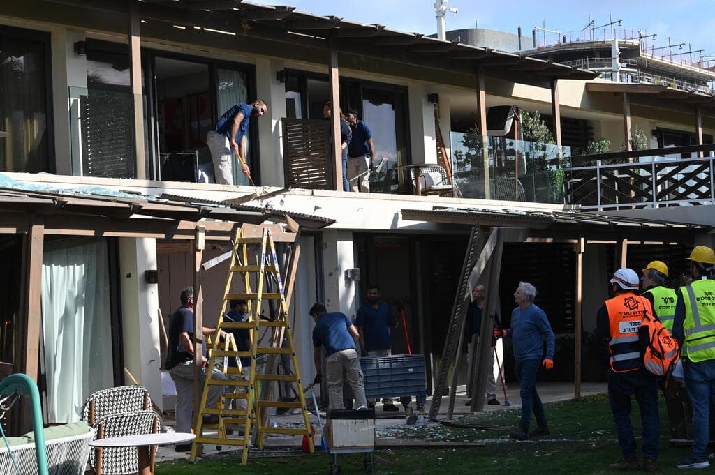 צילום: יובל חן נפילת רסיסים במלון דן אכדיה הרצליה