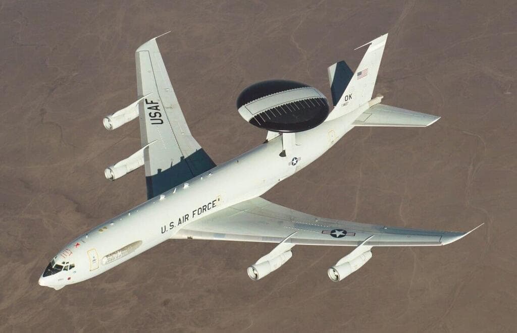 ארה"ב מטוס E-3 Sentry סנטרי בקרה מעקב נפגע ב מתקפה של איראן על סעודיה