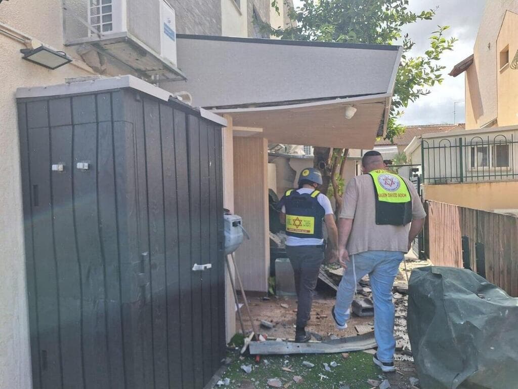 צילום: תיעוד מבצעי מד"א פגיעה בחיפה