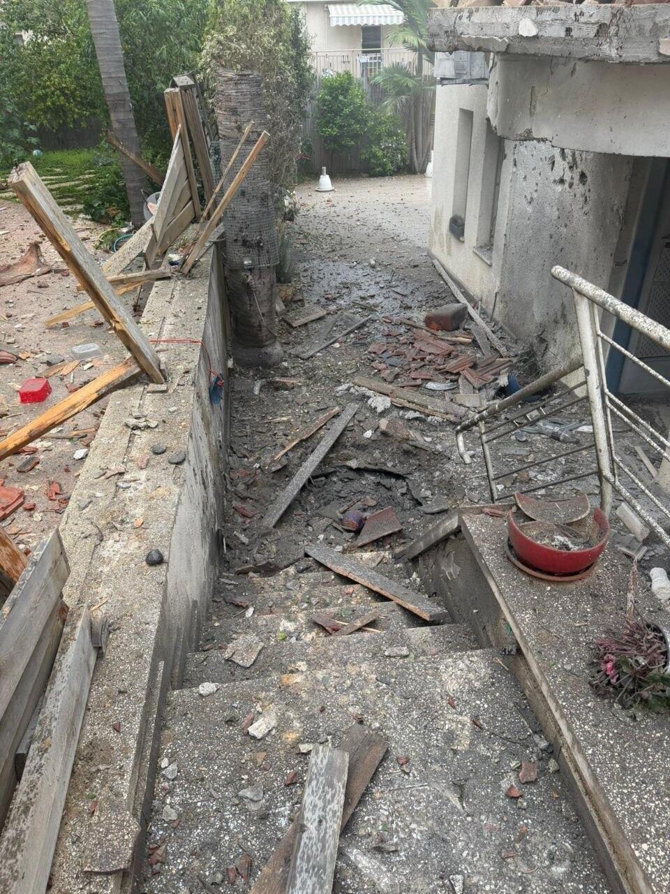 נפילה בראש העין (צילום: סעיף 27א לפי חוק זכויות יוצרים) נפילה בראש העין