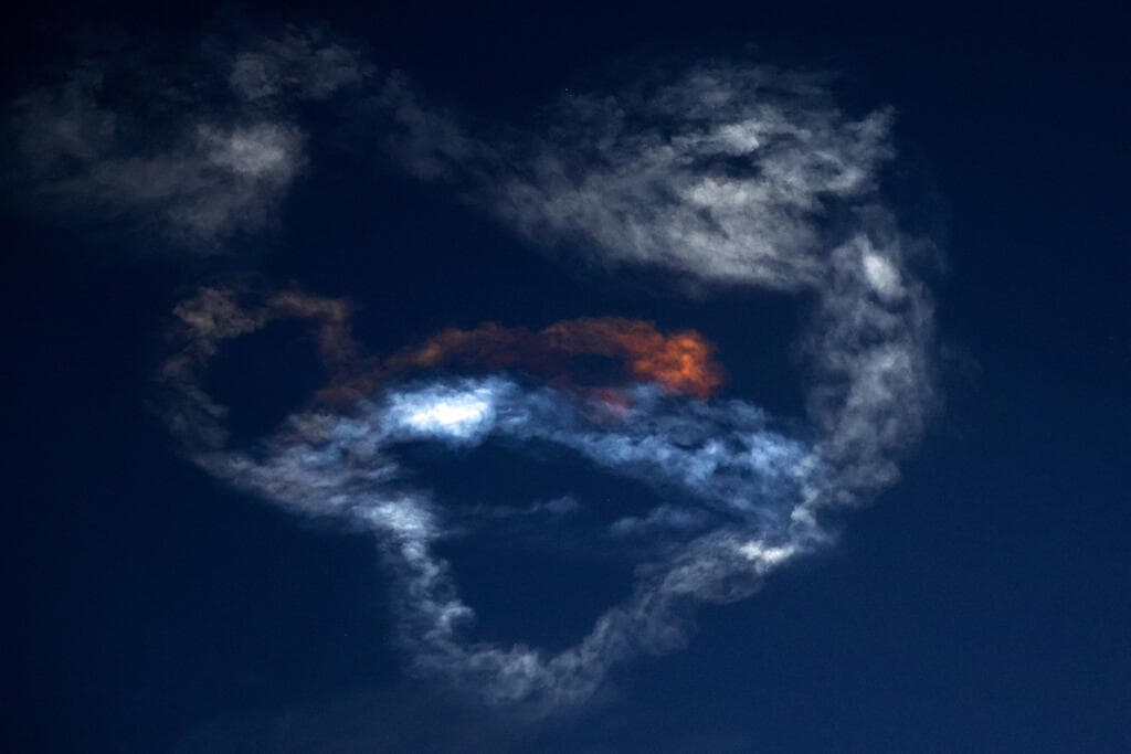 ירוטים בשמי הצפון (צילום: Majid Asgaripour/WANA (West Asia News Agency) via REUTERS ) איראן טהראן