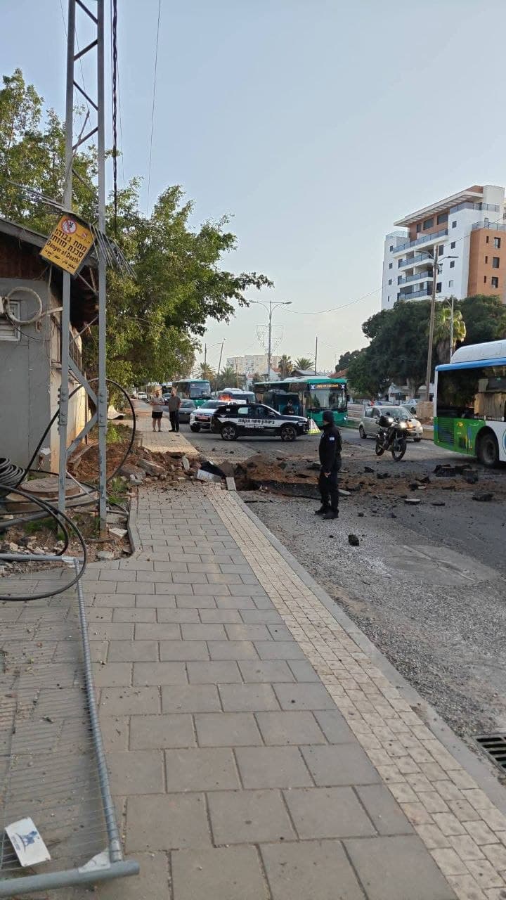 זירת נפילת הרסיס בפתח תקווה