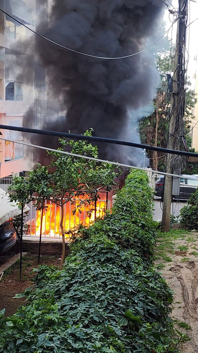 פגיעת רסיס סמוך לבית 