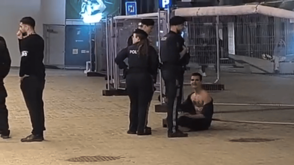 האדם שניסה להפריע והורחק
