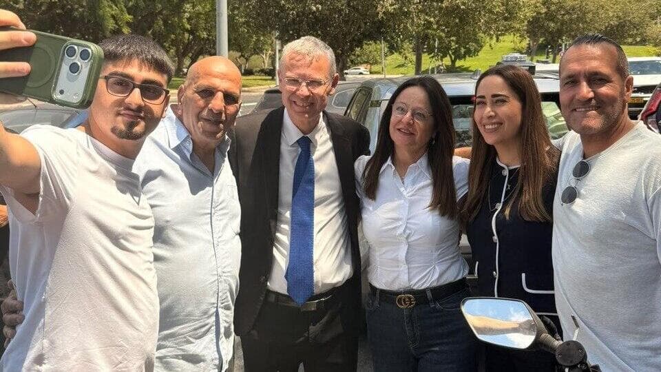 גולן ולוין יריב לוין ומאי גולן בקלפי הבחירות לפריימריז בירושלים
