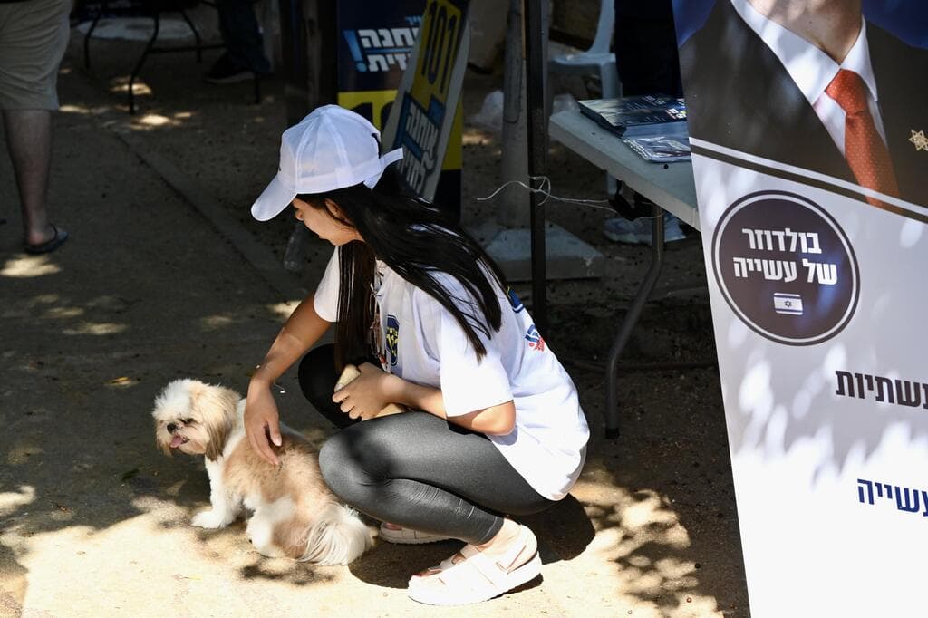 צילום: קובי קואנקס הצבעות בקלפי במודיעין