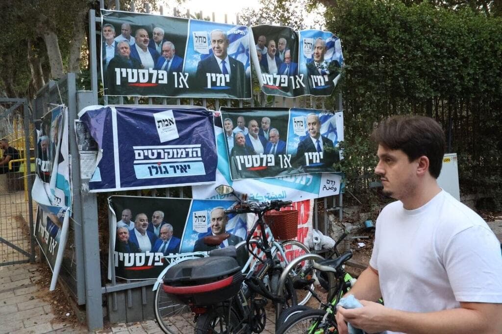 בוקר הבחירות - מצביעים ראשונים בקלפי