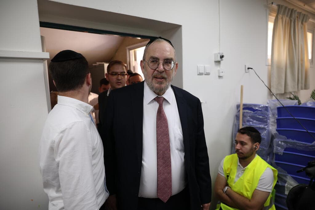 צילום: טל שחר יעקב אשר דגל התורה בקלפי הבחירות