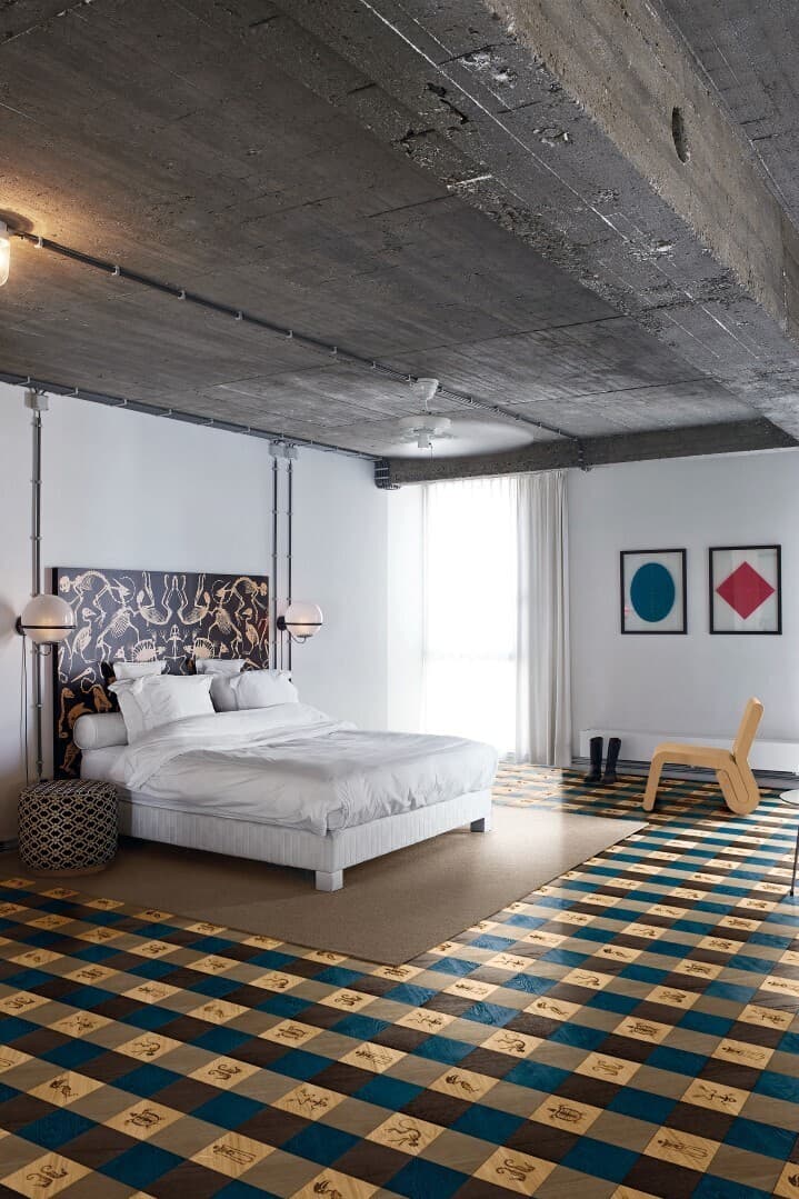 אריחי עץ מצויירים בעיצוב סטודיו ג'וב 