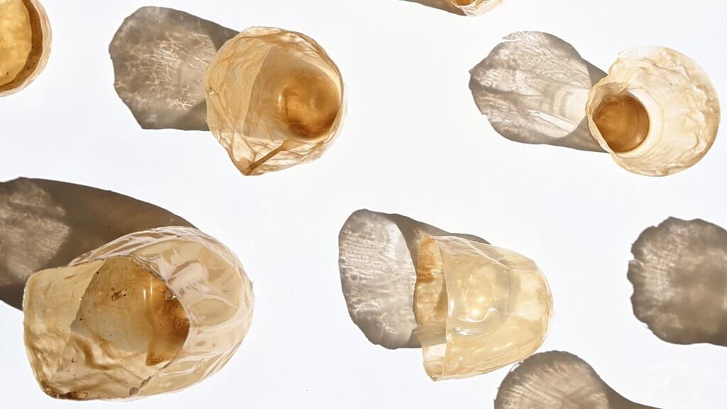 המגמה הבולטת: חשיבה אקולוגית. הפרויקט של יעל מרדכי ממחזר בדלי סיגריות לכדי כלי הגשה (צילום: יעל מרדכי) יעל מרדכי