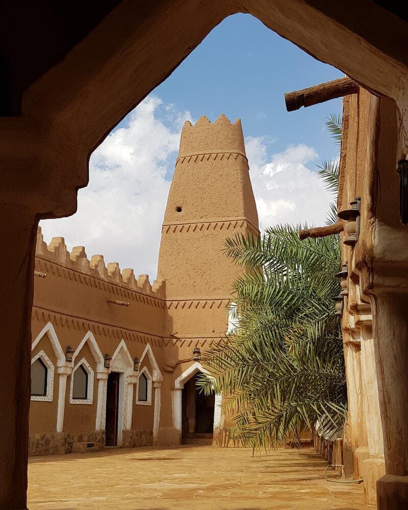 מסגד בסגנון אדריכלות הנאג׳די