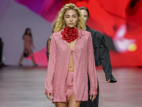 מאיה קיי בתצוגה של עידן לרוס בשבוע האופנה קורנית תל אביב 2023