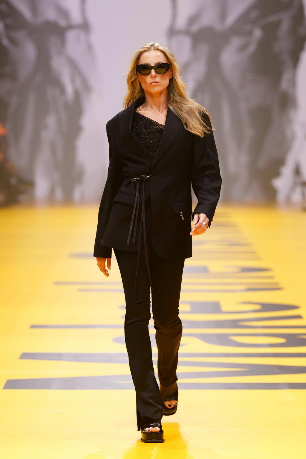 התצוגה של הילי ארי בשבוע האופנה קורנית תל אביב 2023