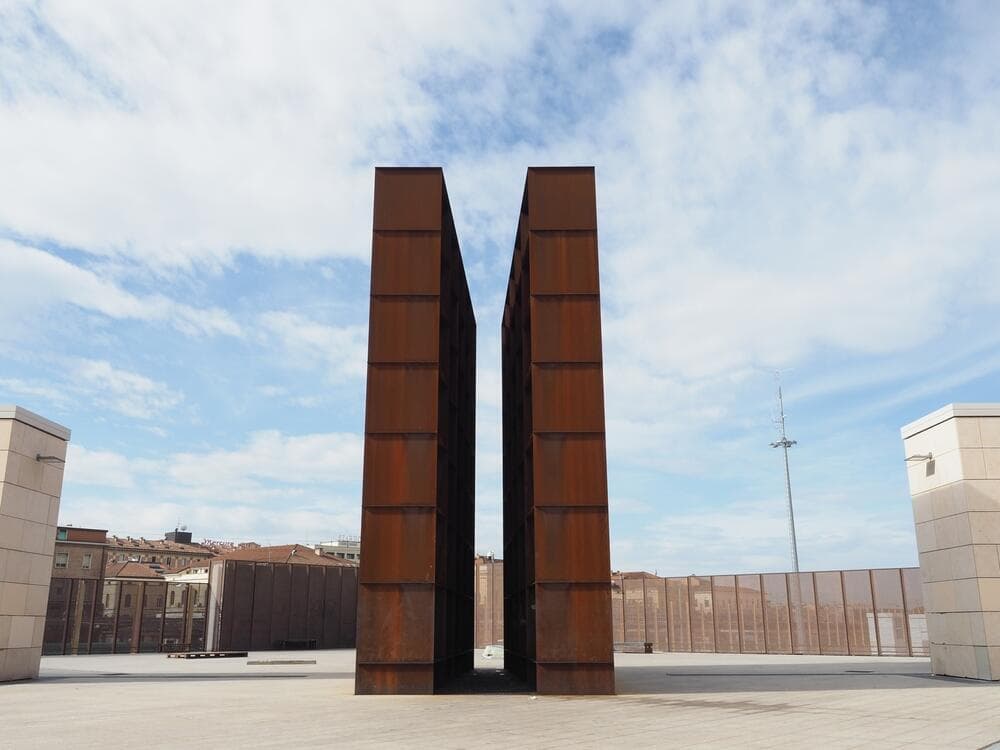 אנדרטה לזכר השואה בולוניה