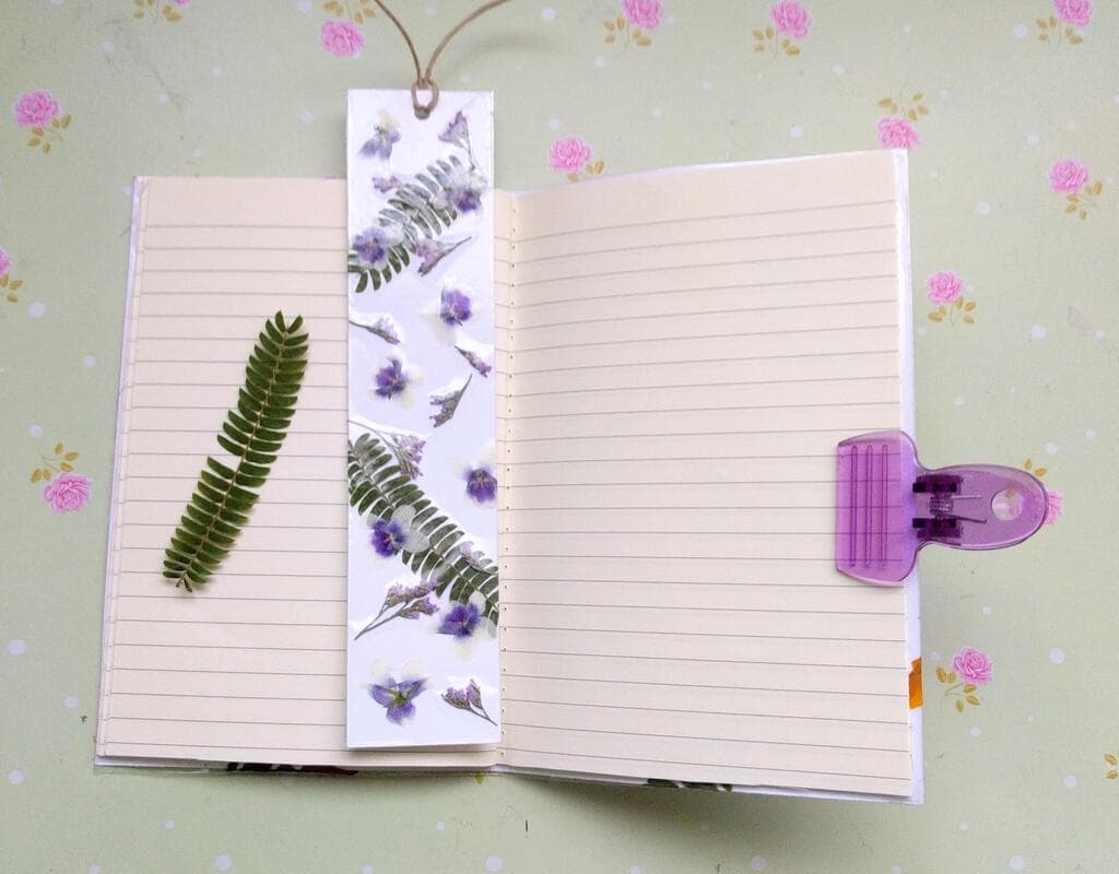 יצירה בפרחים