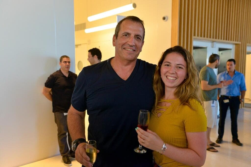 מייסד מלאנוקס איל וולדמן ובתו דניאל ז"ל