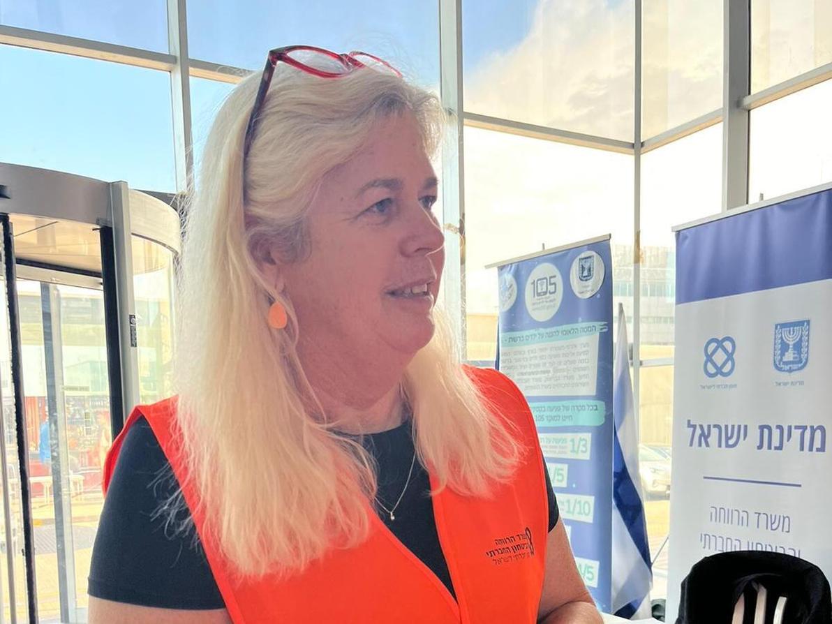 רקפת עצמון. "אנחנו לא מבקשים תרומות עבור ילדים יתומים. המדינה לוקחת עליהם אחריות מלאה" (צילום: דוברות משרד הרווחה) רקפת עצמון