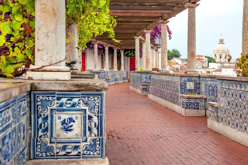 אזולז'וס (Azulejos) – אריחי הקרמיקה המצוירים, ליסבון