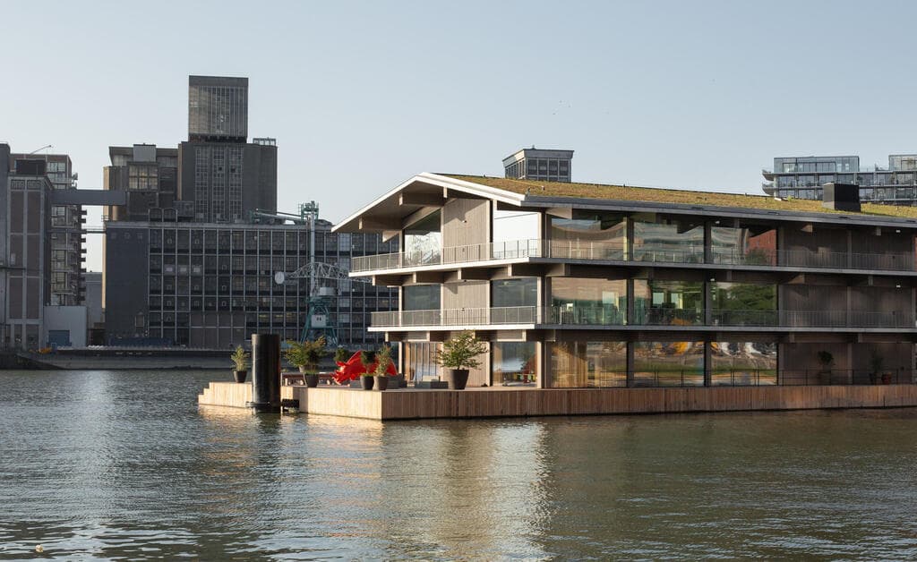 המשרד הצף בהולנד, אדריכלות צפה