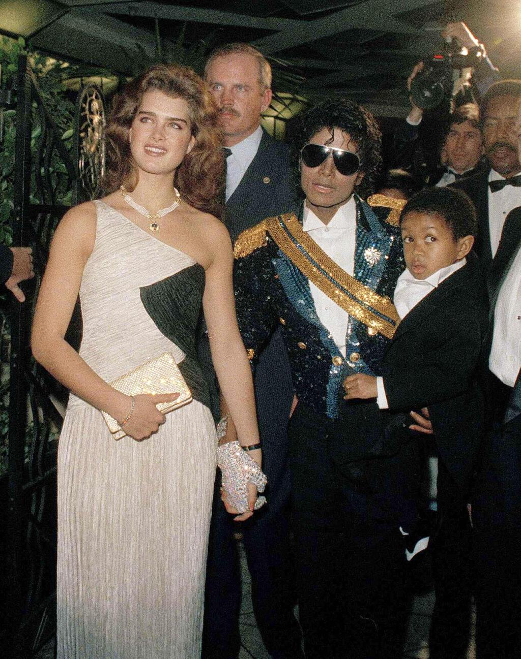 ברוק שילדס ומייקל ג'קסון בטקס הגראמי, 1984