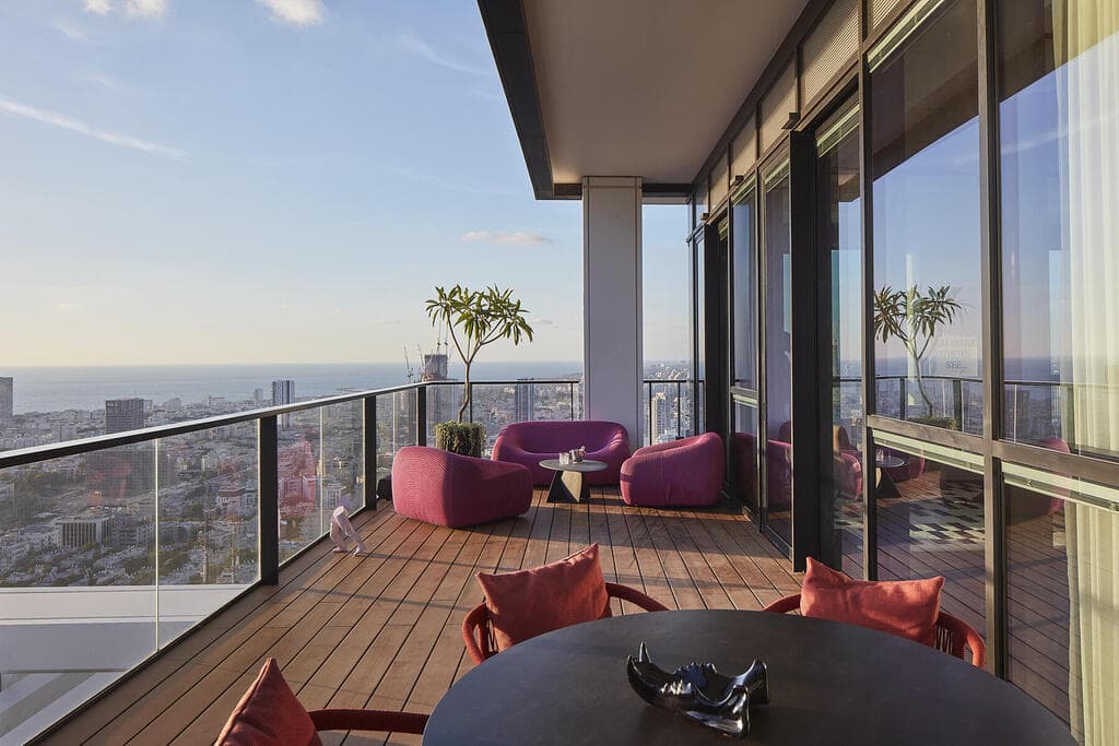 דירה במגדל בתל אביב, עיצוב: אילן פיבקו
