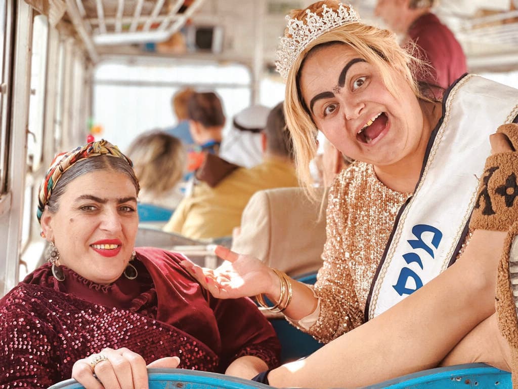  ענבל גלאם בסרט "הילולה"