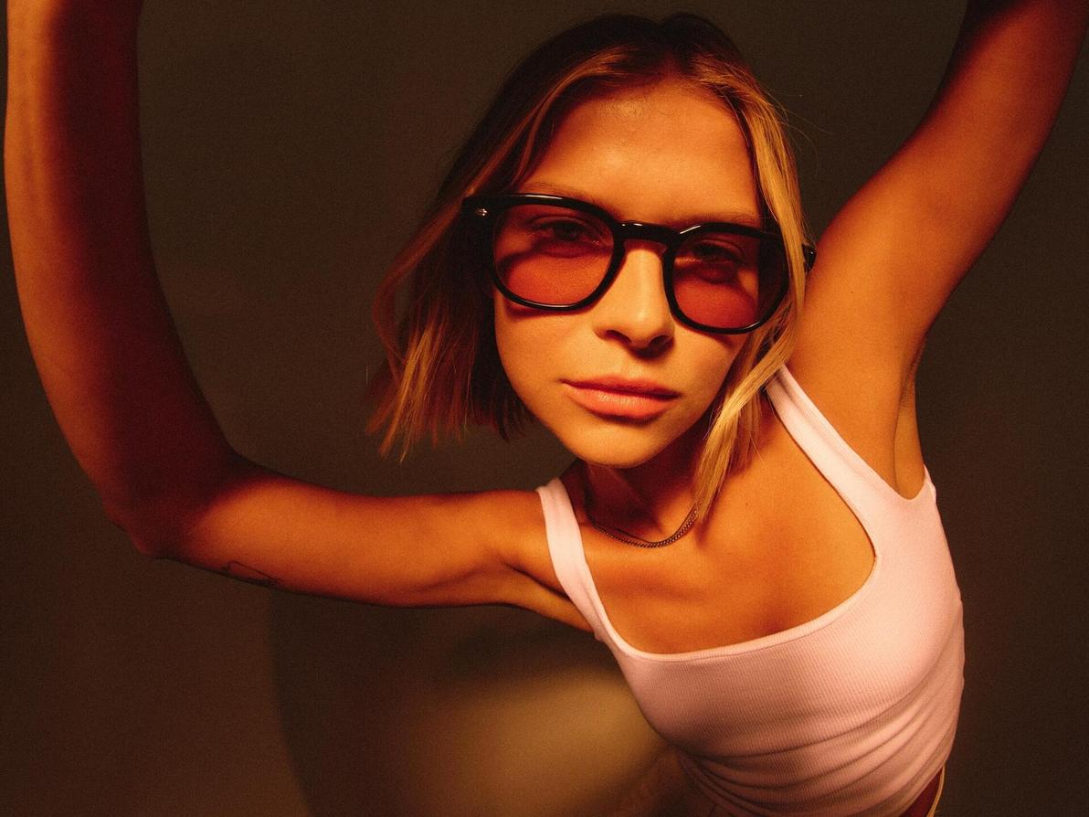 משקפי שמש של Garrett Leight (צילום: יחצ, יבואן דיוק אופטיקס) משקפי שמש של Garrett Leight