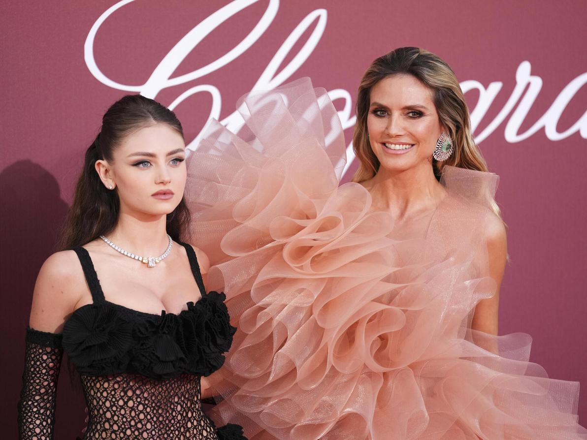 היידי והבת לני קלום בפסטיבל קאן, 2024 (צילום: Scott A Garfitt/Invision/AP) היידי קלום ולני קלום בפסטיבל קאן, 2024