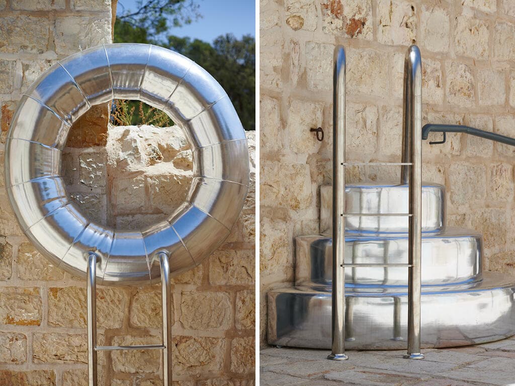 מסיבת בריכה - עבודה של בינה בייטל במיוחד לשבוע העיצוב ירושליםמסיבת בריכה - עבודה של בינה בייטל במיוחד לשבוע העיצוב ירושלים