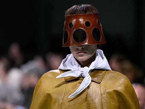 אפשר להכריז על הקולקציה הטובה של העונה: ראף סימונס ומיוצ'ה פראדה פנו לארכיון ושבו עם פריטים אייקוניים