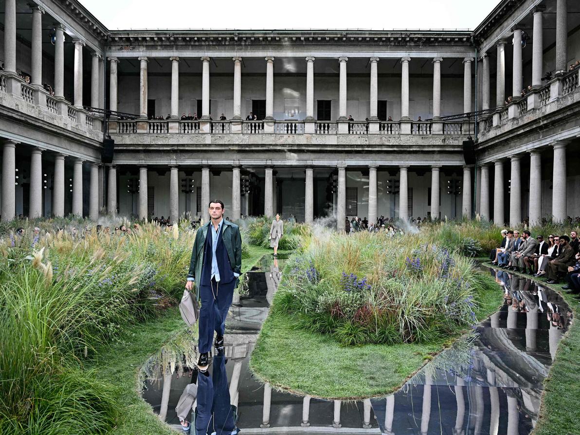 בוס, תצוגת אביב-קיץ 2025 בשבוע האופנה במילאנו