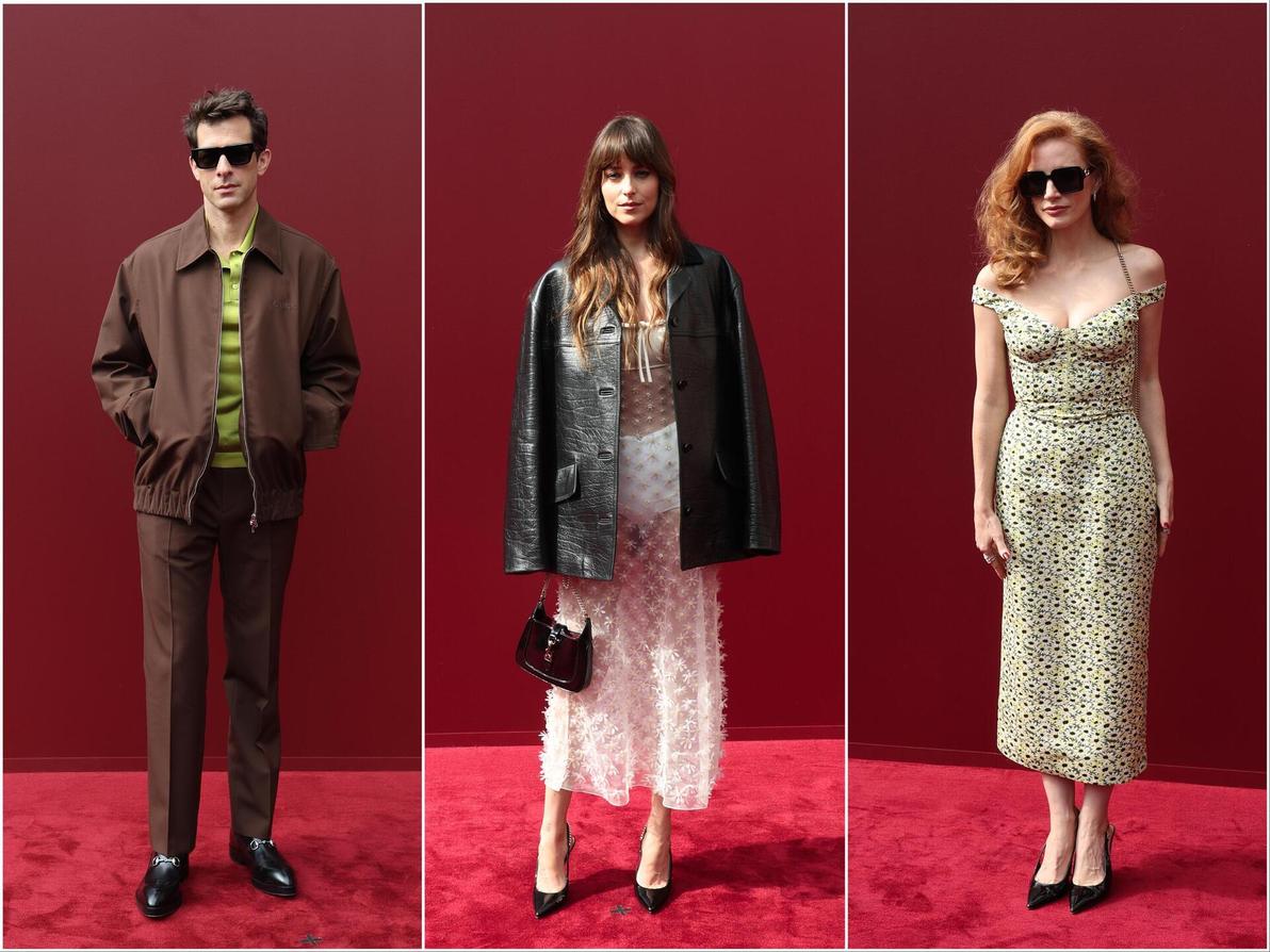 ג'סיקה צ'סטיין, דקוטה ג'ונסון ומארק רונסון בתצוגת אביב-קיץ 2025 של גוצ'י בשבוע האופנה במילאנו