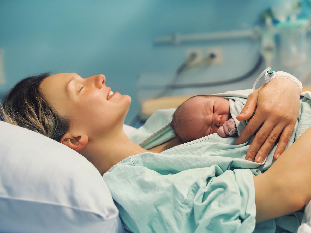 את יכולה ליהנות מחוויית לידה קלה ונינוחה יותר