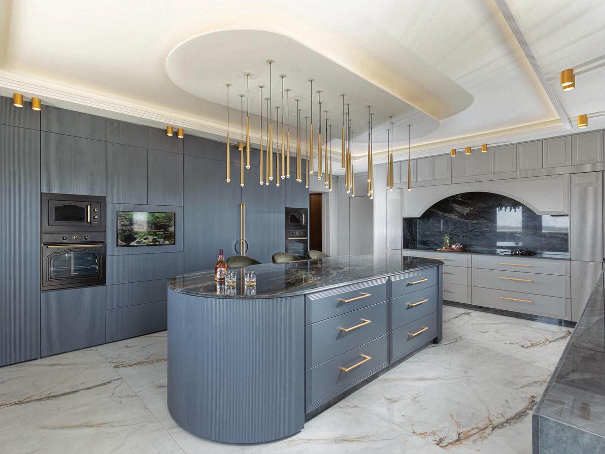 מטבח בגווני כחול ושיש, בשילוב מוצרים מסדרת הקלאסיקו של Gorenje (צילום: סימי יעקובסון) מטבח בגווני כחול ושיש, בשילוב מוצרים מסדרת הקלאסיקו של Gorenje