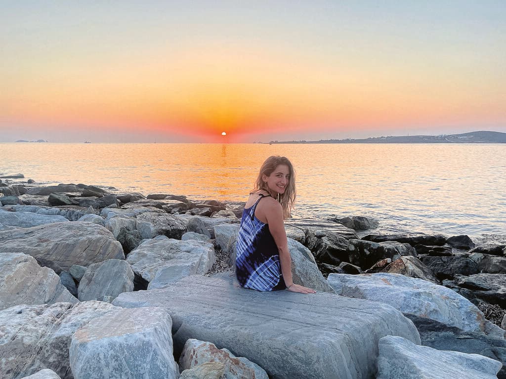 שריתה באחד מחופי יוון