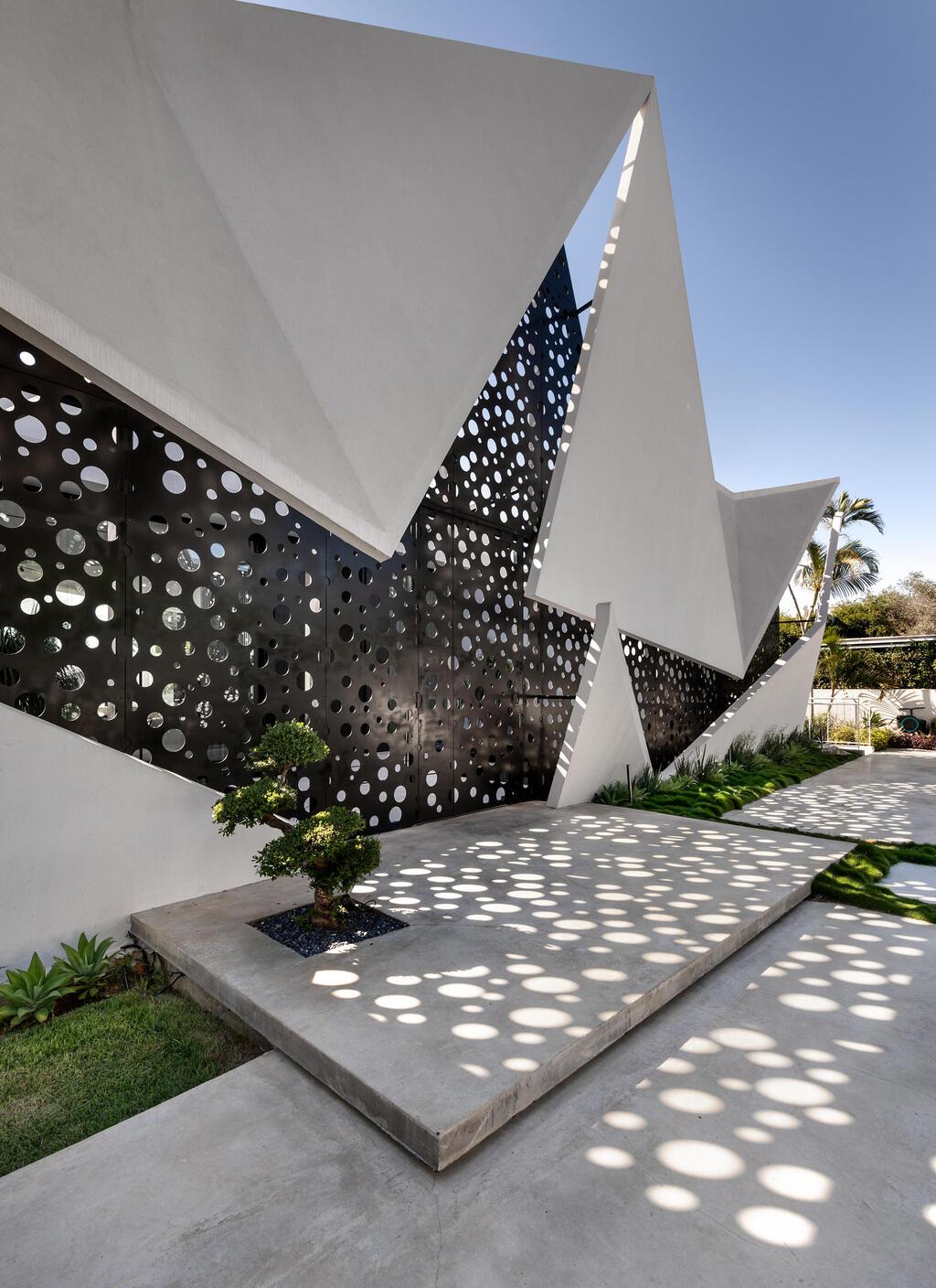 בית הכוכב בסביון, תכנון: דן והילה ישראלביץ