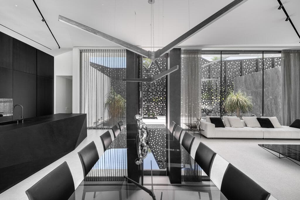 בית הכוכב בסביון, תכנון: דן והילה ישראלביץ