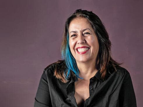 "אל תפחדי מהלבד, אין צורך לרוץ ישר לקשר הבא". שרה ברהום