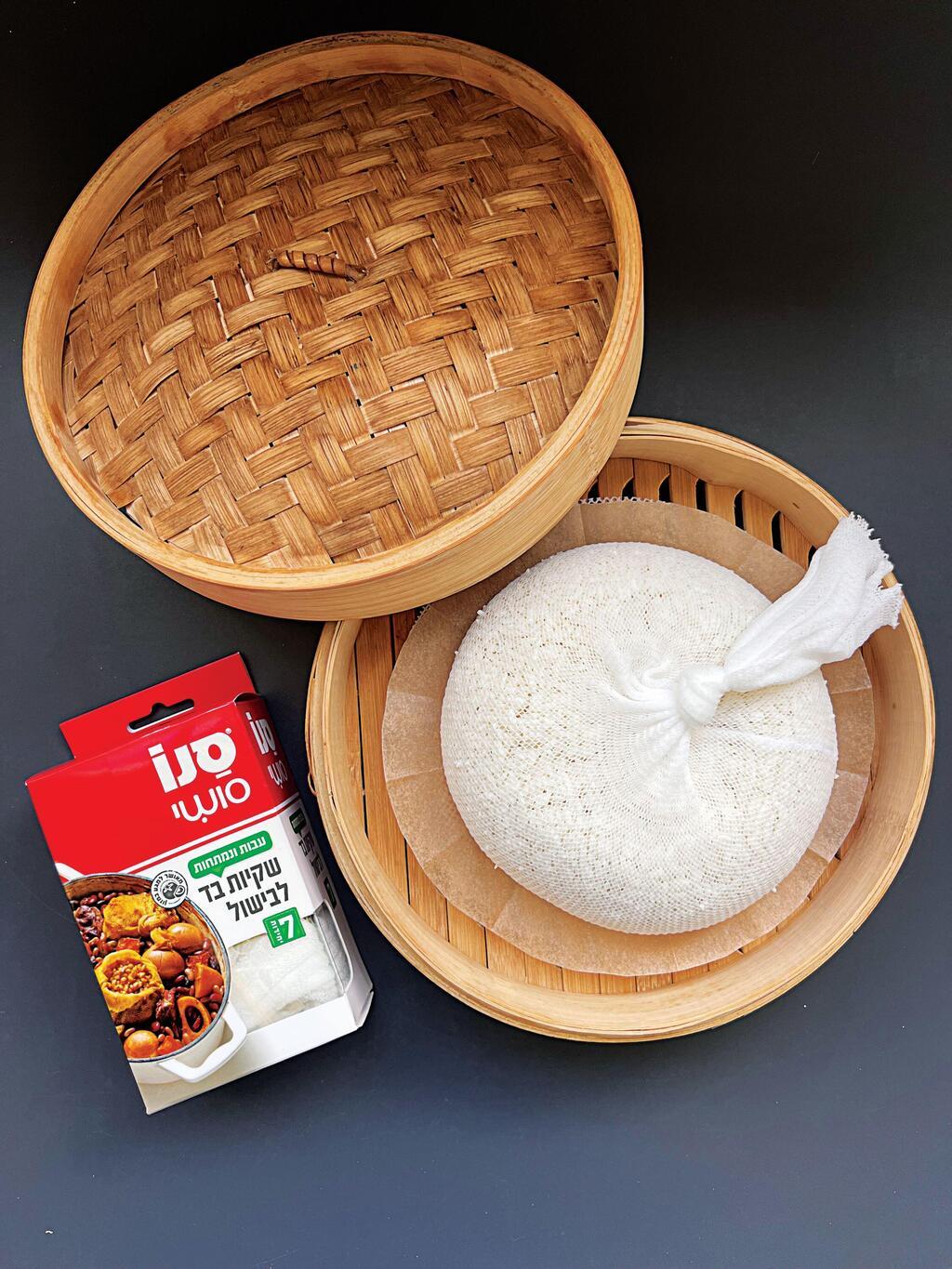 הטריק לסטיקי רייס: הכנה בתוך שקית בד לבישול של סנו סושי