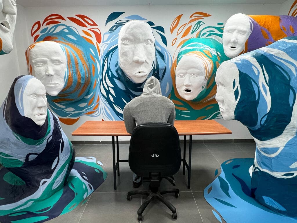 עבודה של שיר למדן