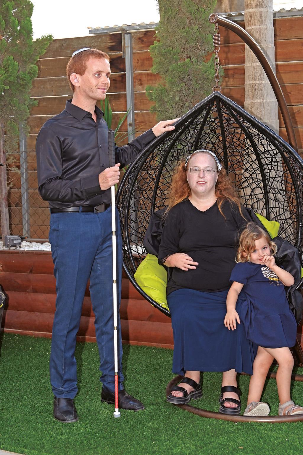 אביחי שלי וצילה ניהוז