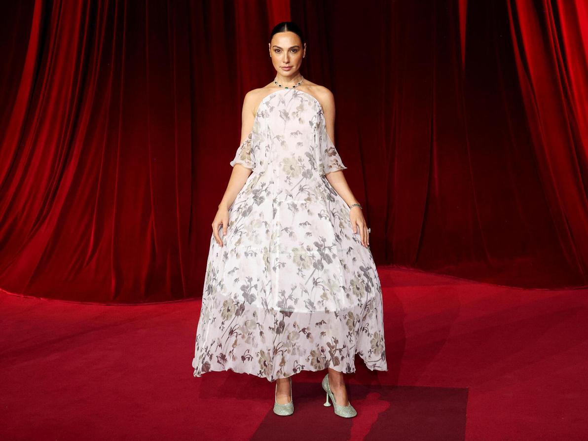 גל גדות לובשת לואווה בגאלה של מוזיאון האקדמיה לקולנוע, 2024