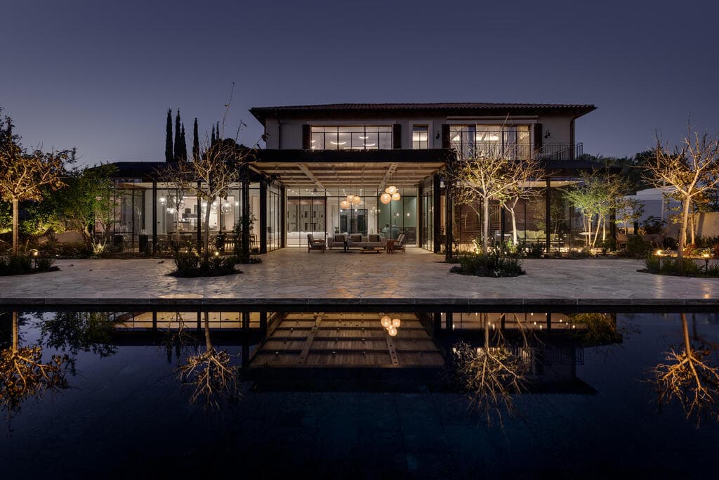 וילה בשרון, תכנון ועיצוב: מיכאל אזולאי